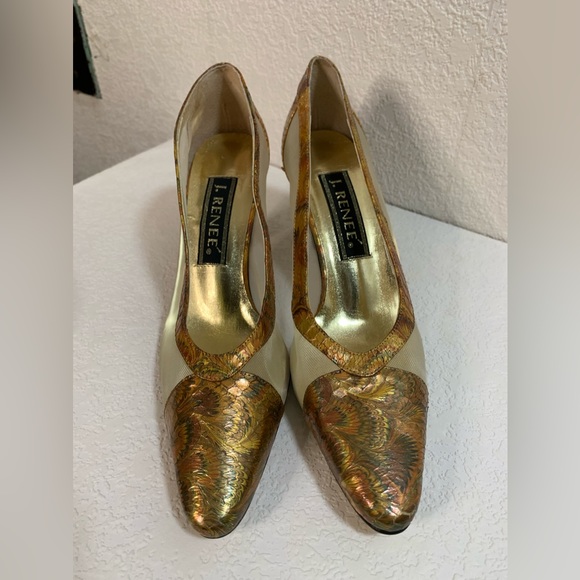 J. Renee’ Metalic evening heels - Picture 2 of 7